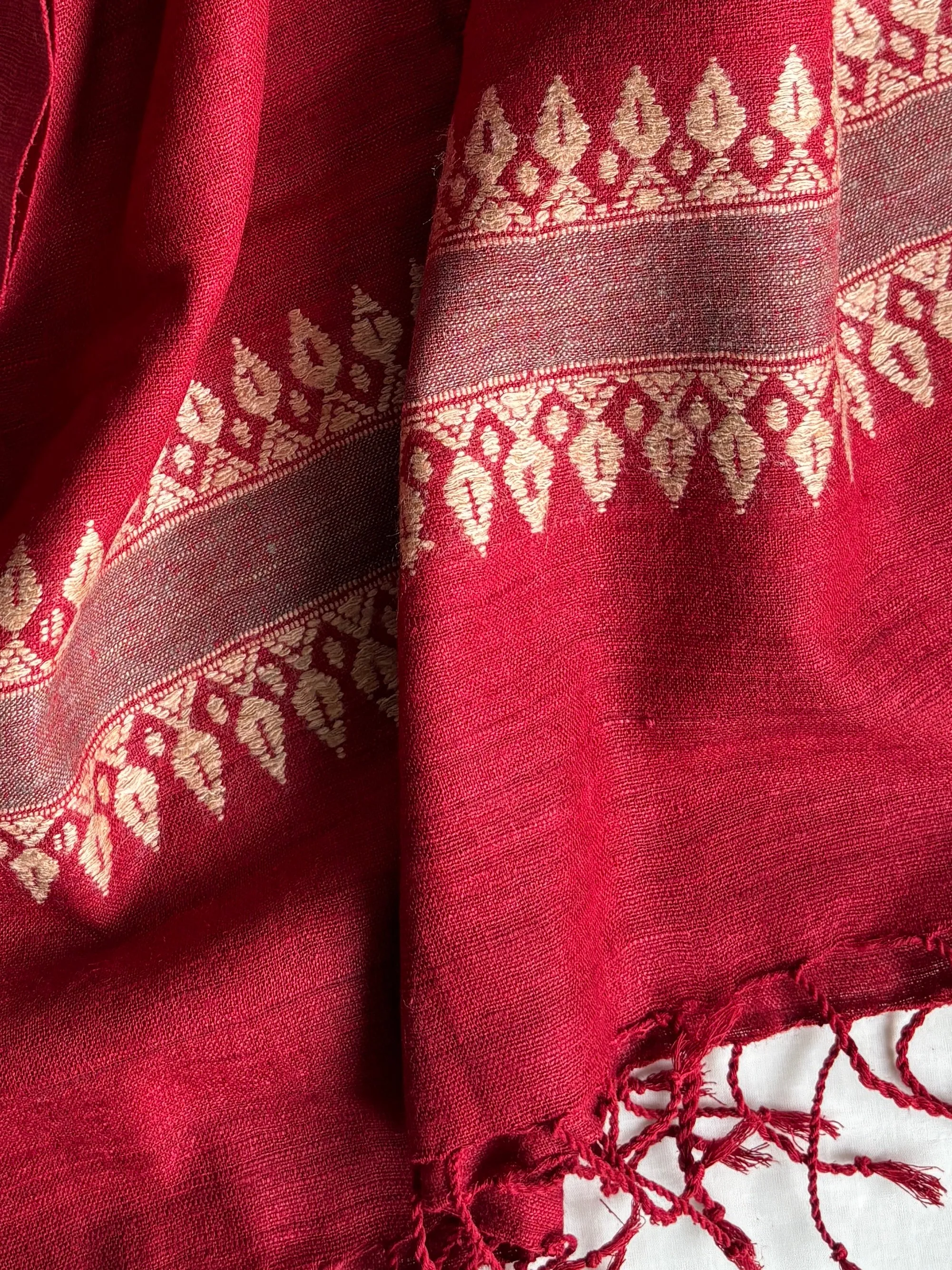 Ahimsa Silk Stole in Red with Temple Motif Border | Natural Dyes