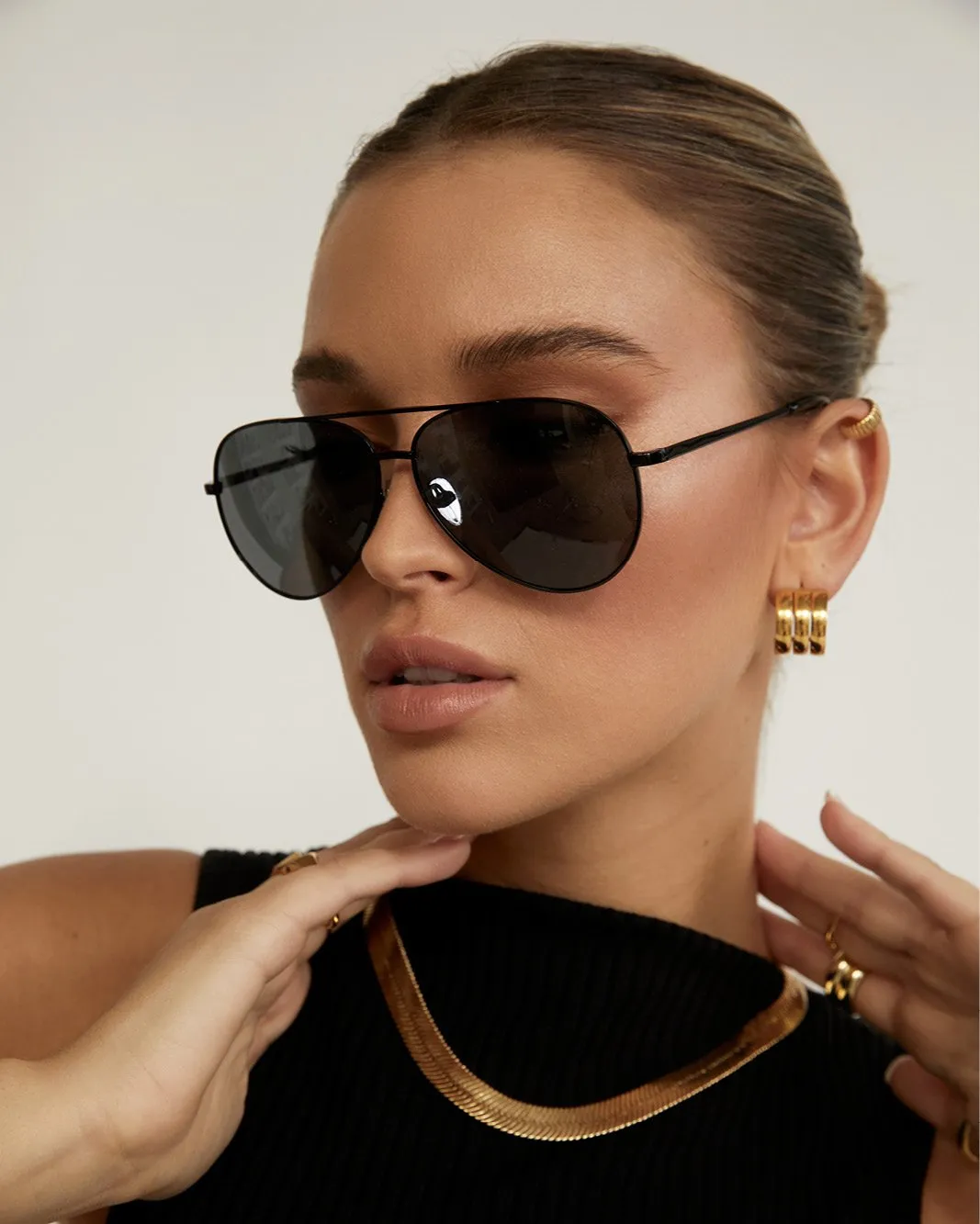 BANBE EYEWEAR Womens The Taylor Sunglasses - Black/ Black Fade