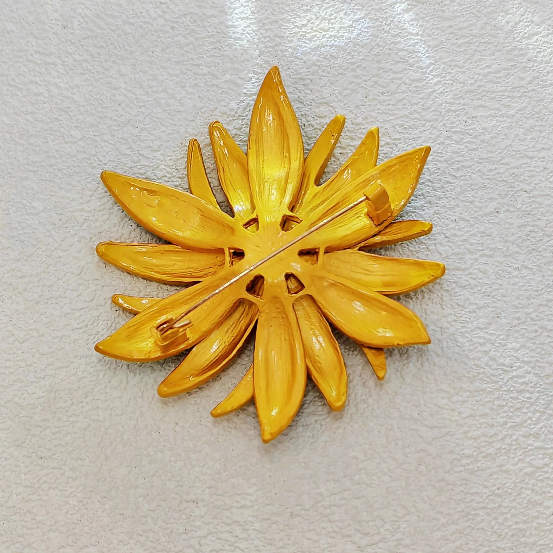 Gorgeous Trio-tone Burst Flower Brooch Pin Dressy Jewelry