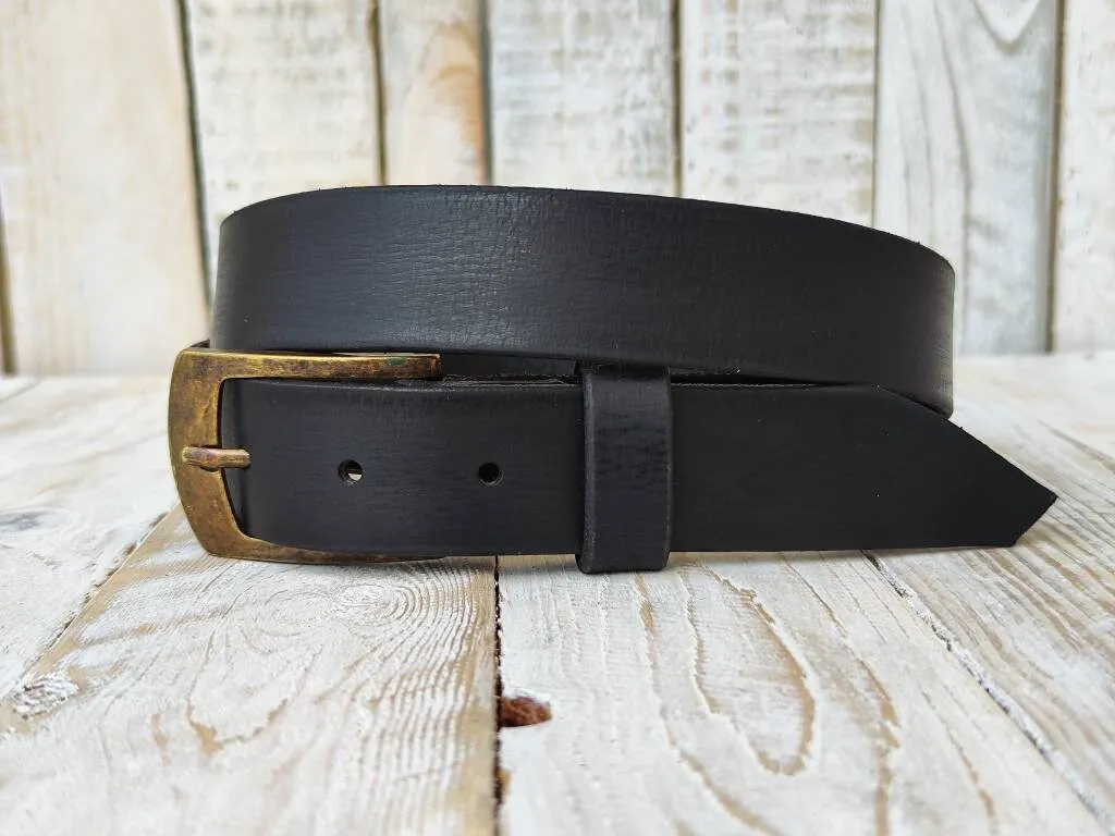 Mens Black Leather Belt - Vintage Style Genuine Quality Accessories for Him